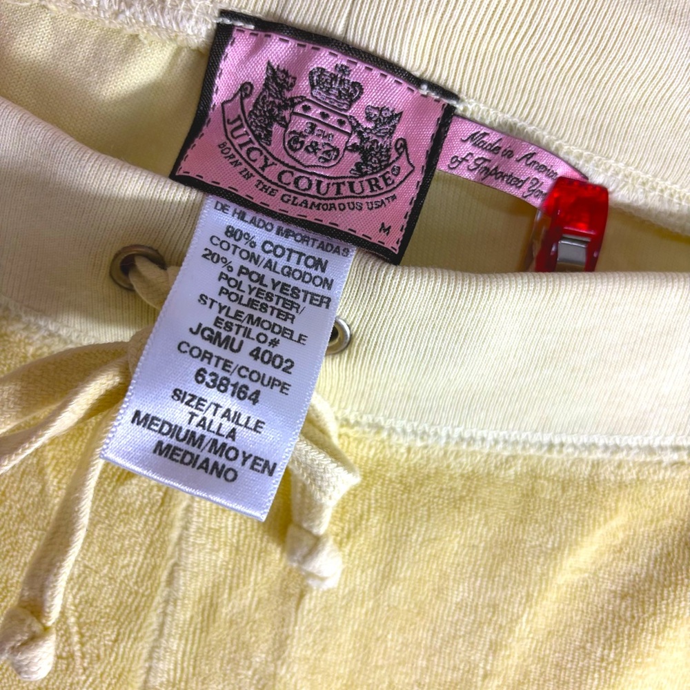 Vintage Juicy Couture Juicy Ultra Track Capris in Size Medium - Picture 2 of 6